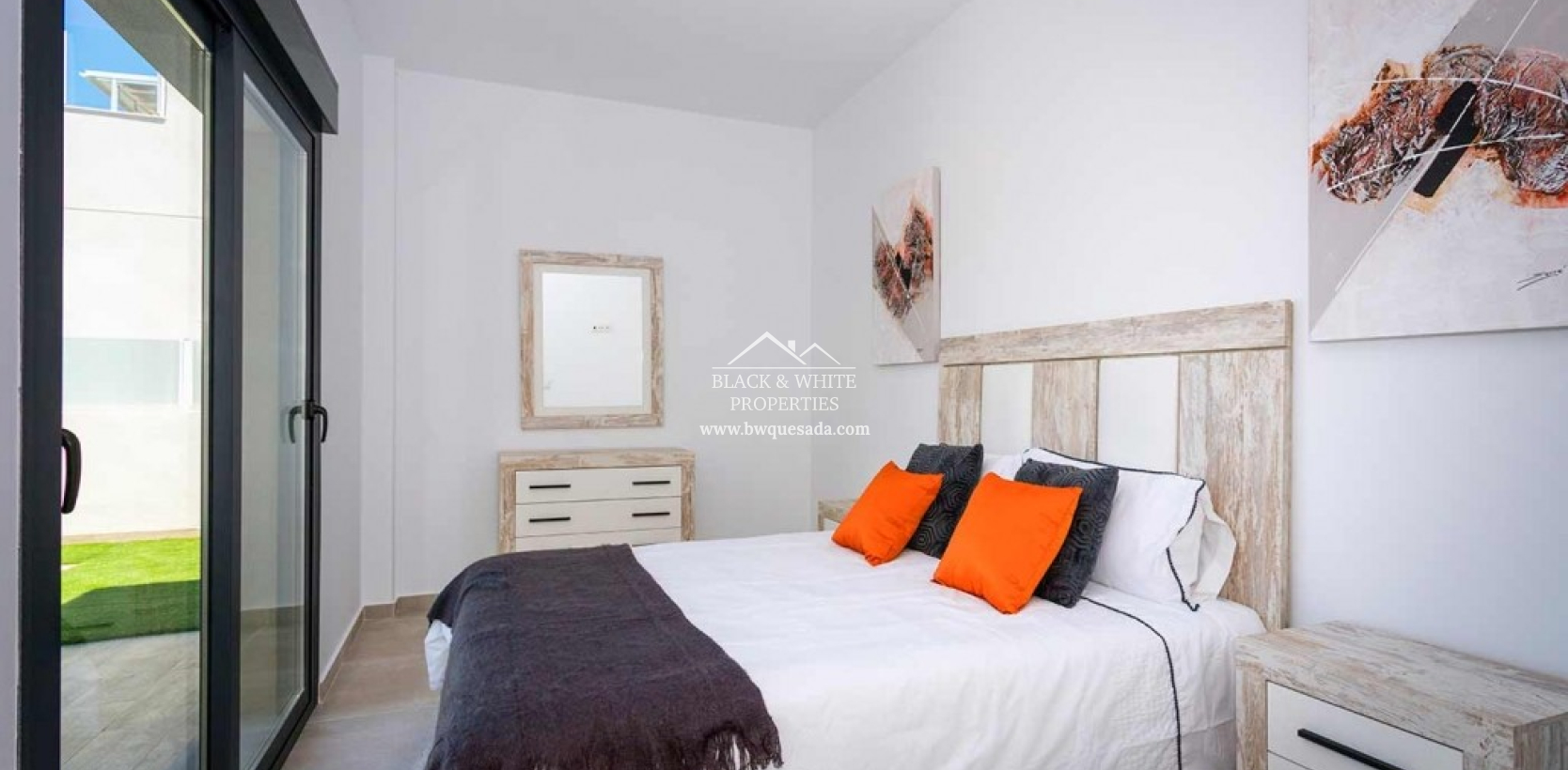 New Build - Miasto - Daya Nueva