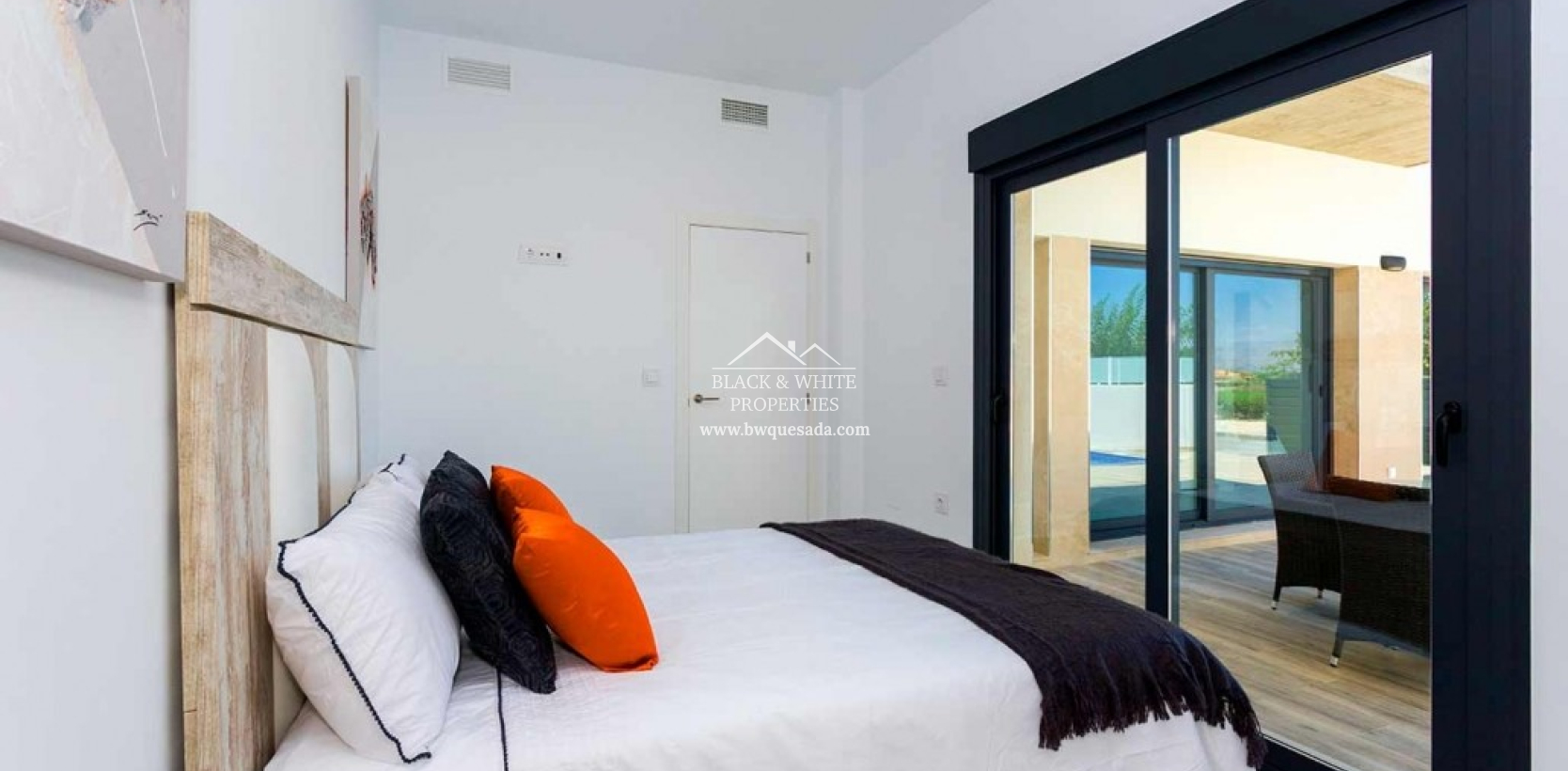 New Build - Miasto - Daya Nueva