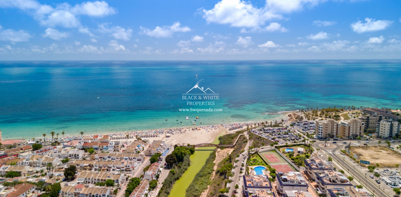 Nueva construcción  - Villa - Mil Palmeras