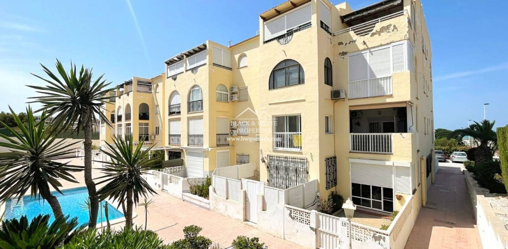 Resale - Apartament - Torrevieja - La Mata