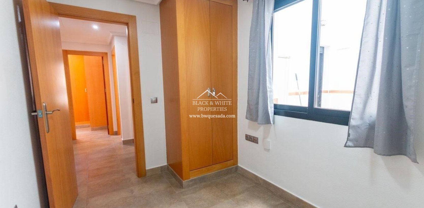 Resale - Apartament - Torrevieja - La Mata