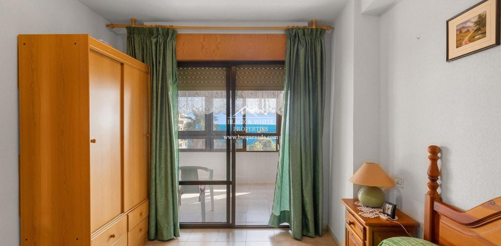 Resale - Apartament - Torrevieja - La Mata