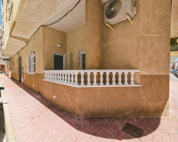 Resale - Apartament - Torrevieja - Playa de los Naufragos