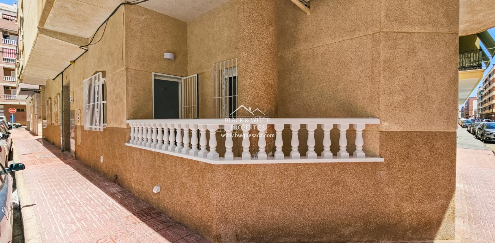 Resale - Apartament - Torrevieja - Playa de los Naufragos