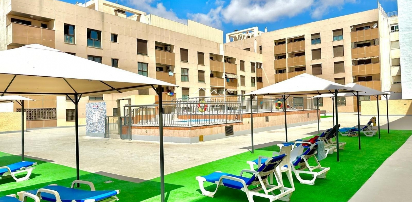 Resale - Apartament - Torrevieja - Playa del Cura