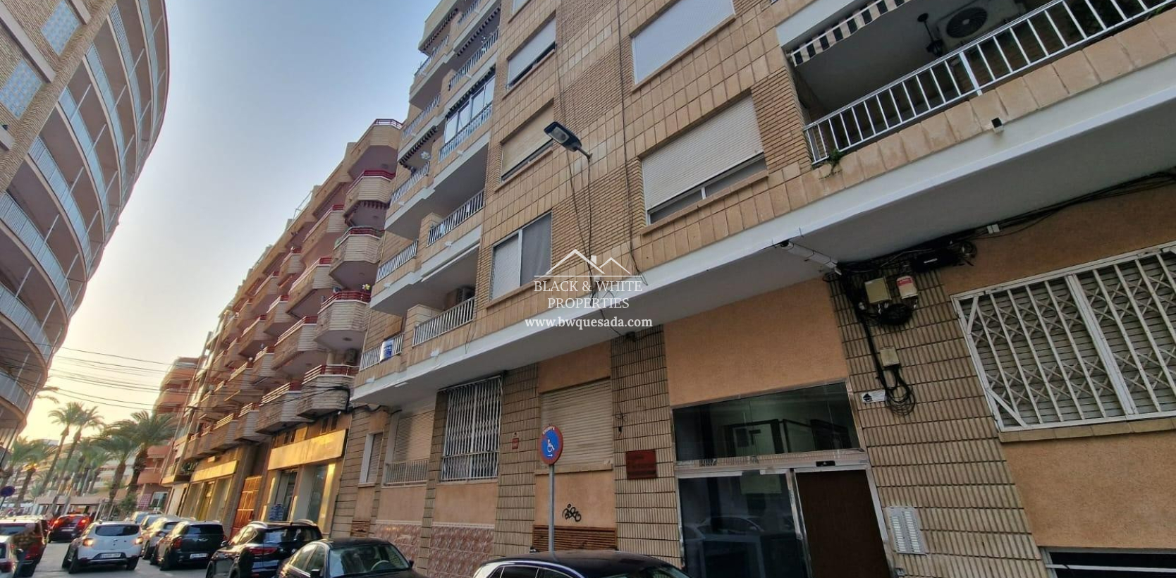 Resale - Apartament - Torrevieja - Playa del Cura