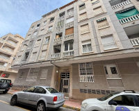 Resale - Apartament - Torrevieja - Playa del Cura