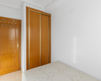 Resale - Apartament - Torrevieja