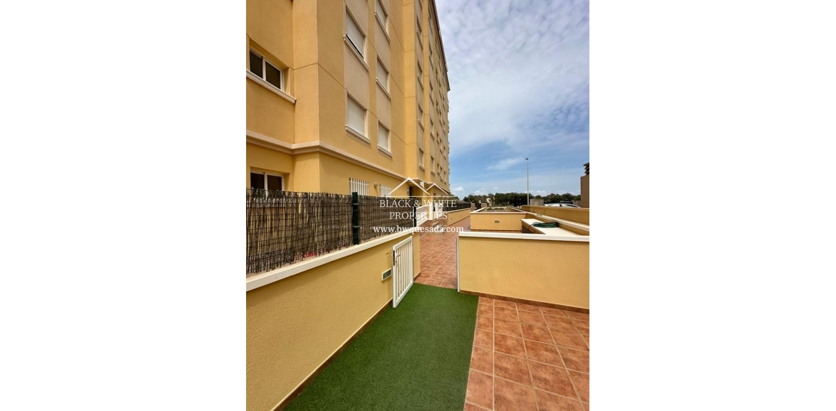 Resale - Apartment - Guardamar del Segura