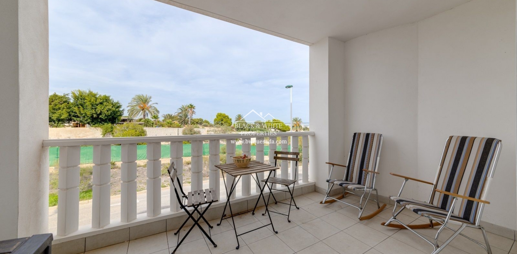 Resale - Apartment - La Marina
