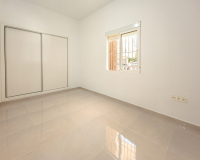 Resale - Apartment - Torrevieja - Playa de los Naufragos