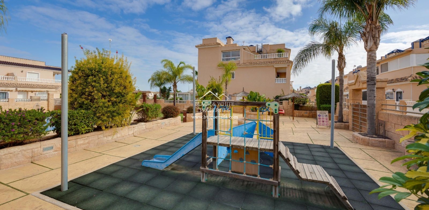 Resale - Bungalow - Orihuela - Orihuela Costa