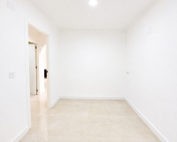 Resale - Bungalow - Torrevieja - La Siesta - El Salado -  Torreta