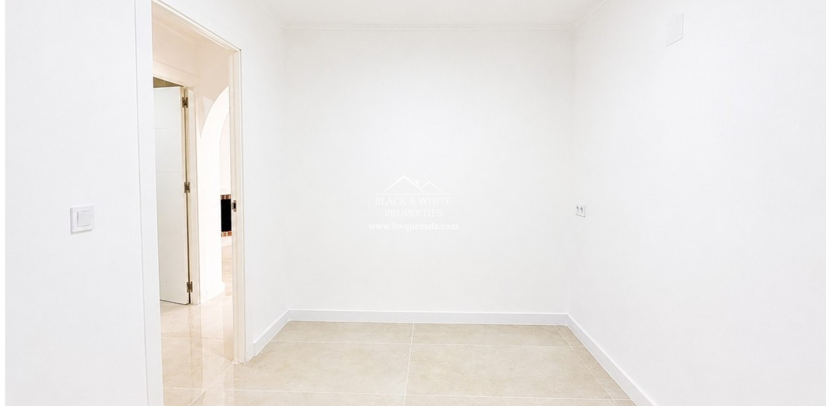 Resale - Bungalow - Torrevieja - La Siesta - El Salado -  Torreta