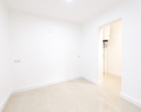 Resale - Bungalow - Torrevieja - La Siesta - El Salado -  Torreta