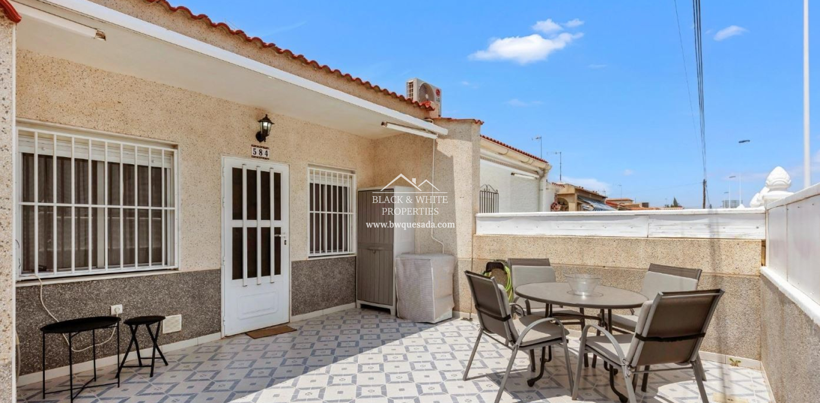 Resale - Bungalow - Torrevieja