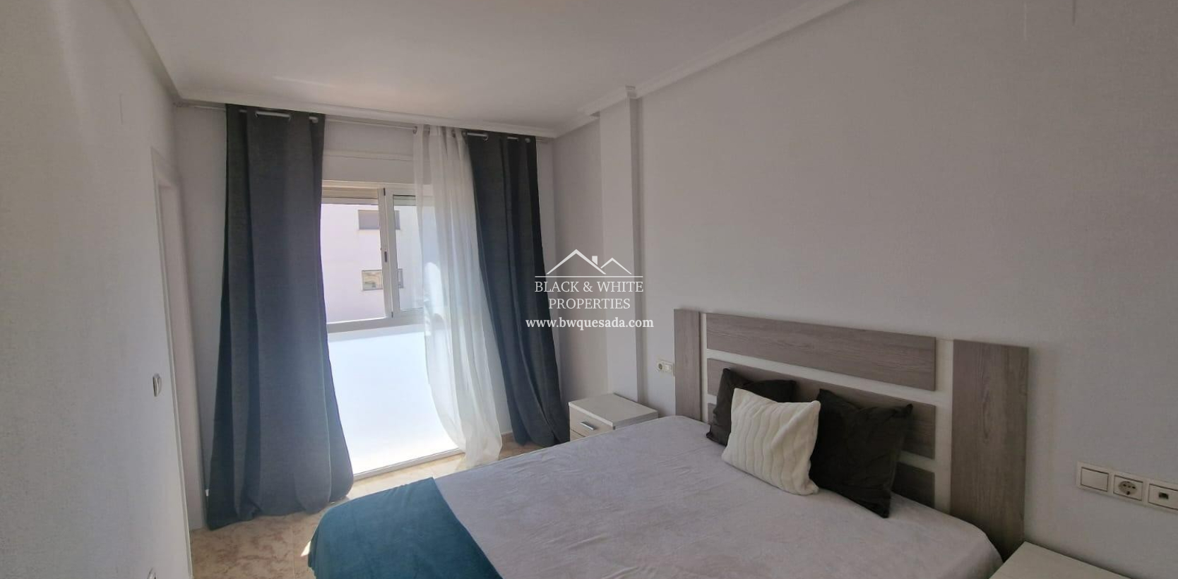 Resale - Chalet - Orihuela Costa - Villamartín