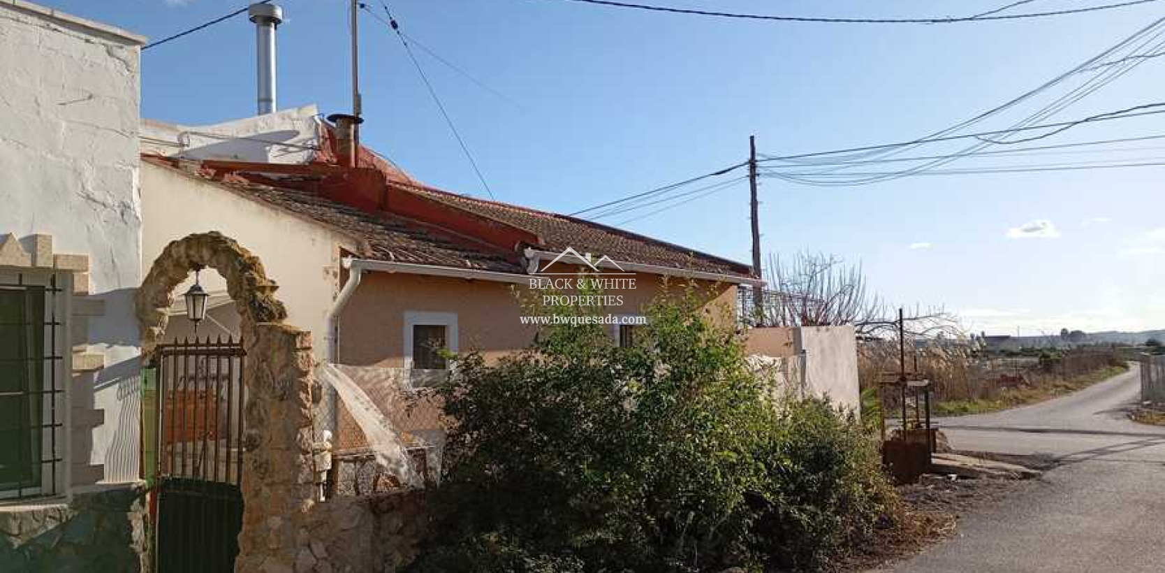 Resale - Country Property - Dolores