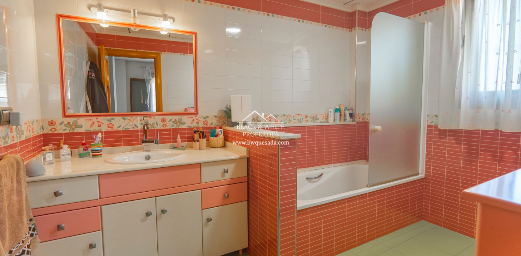 Resale - Detached House / Villa - Rafal