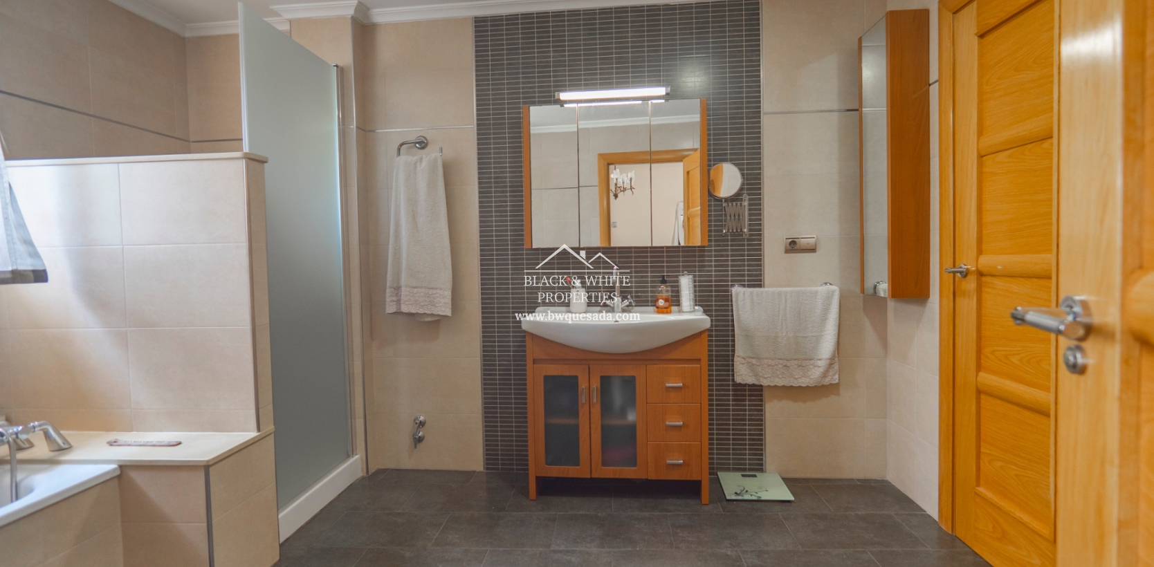 Resale - Detached House / Villa - Rafal