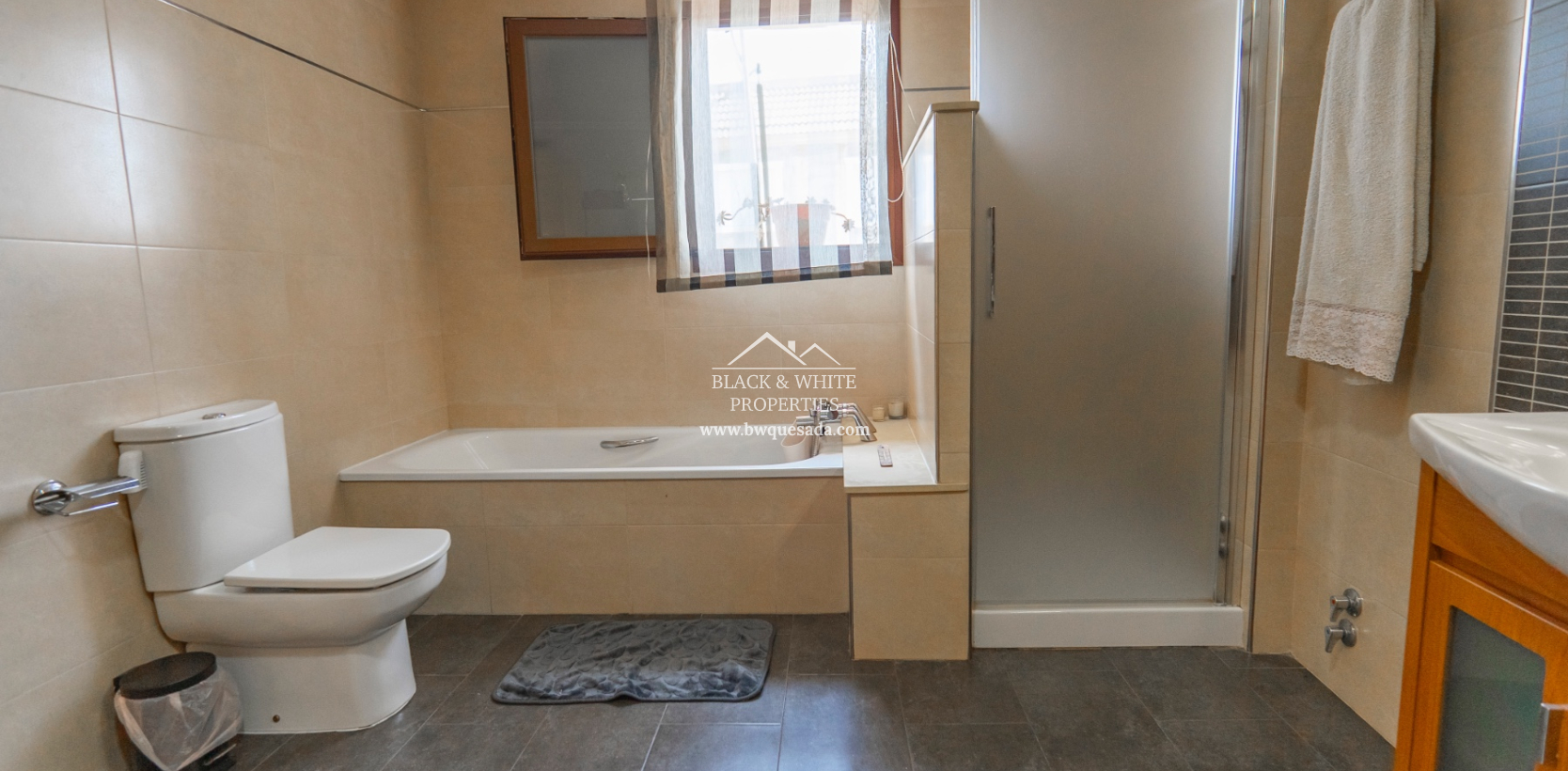 Resale - Detached House / Villa - Rafal