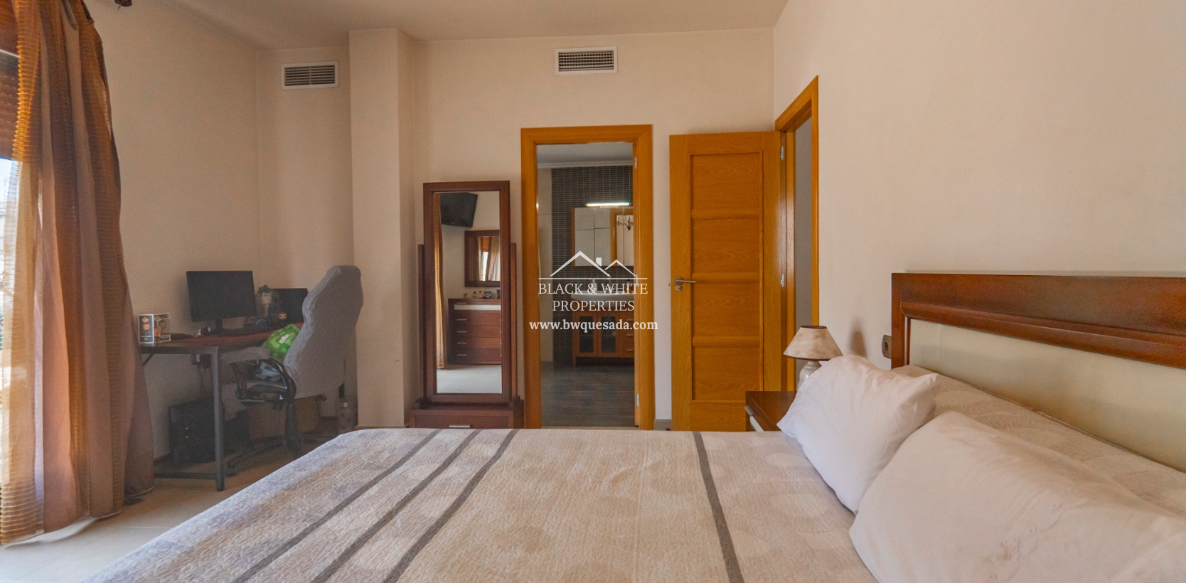 Resale - Detached House / Villa - Rafal