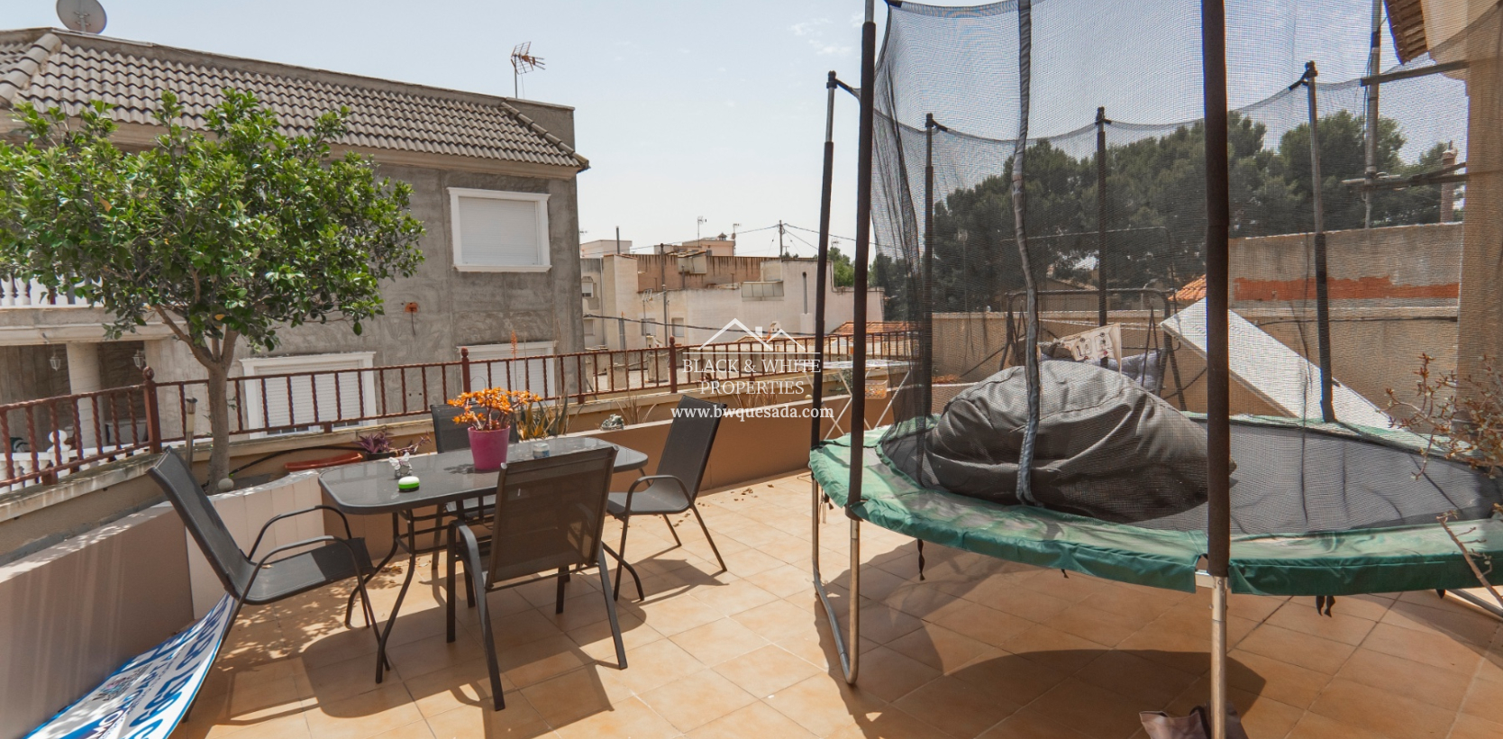 Resale - Detached House / Villa - Rafal