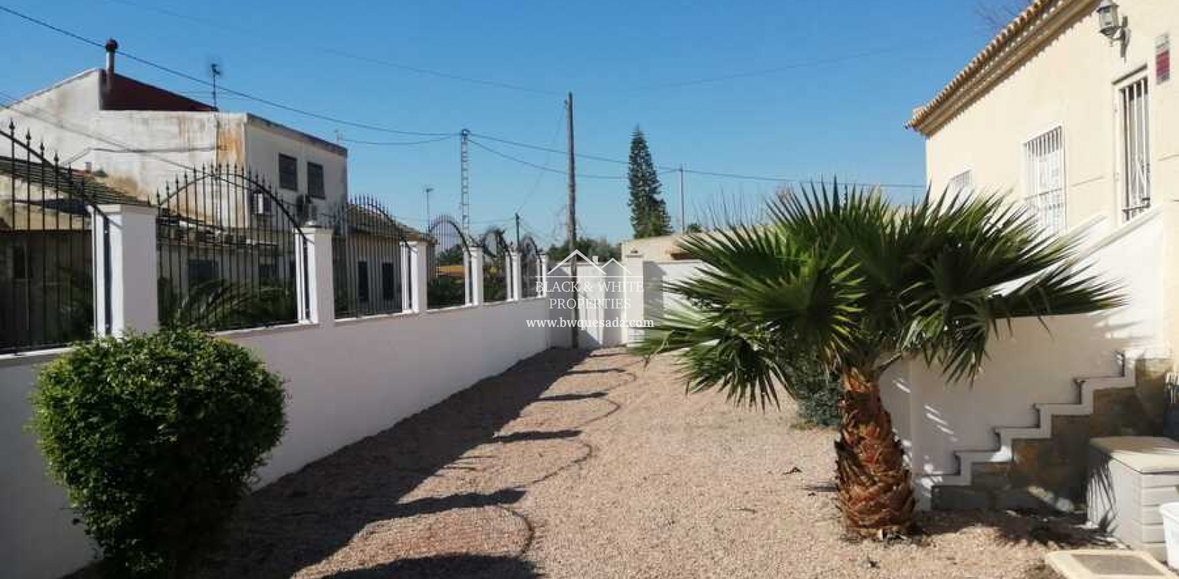 Resale - Detached Villa - Dolores