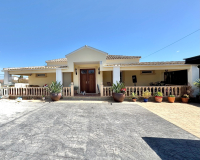 Resale - Finca - Las Heredades