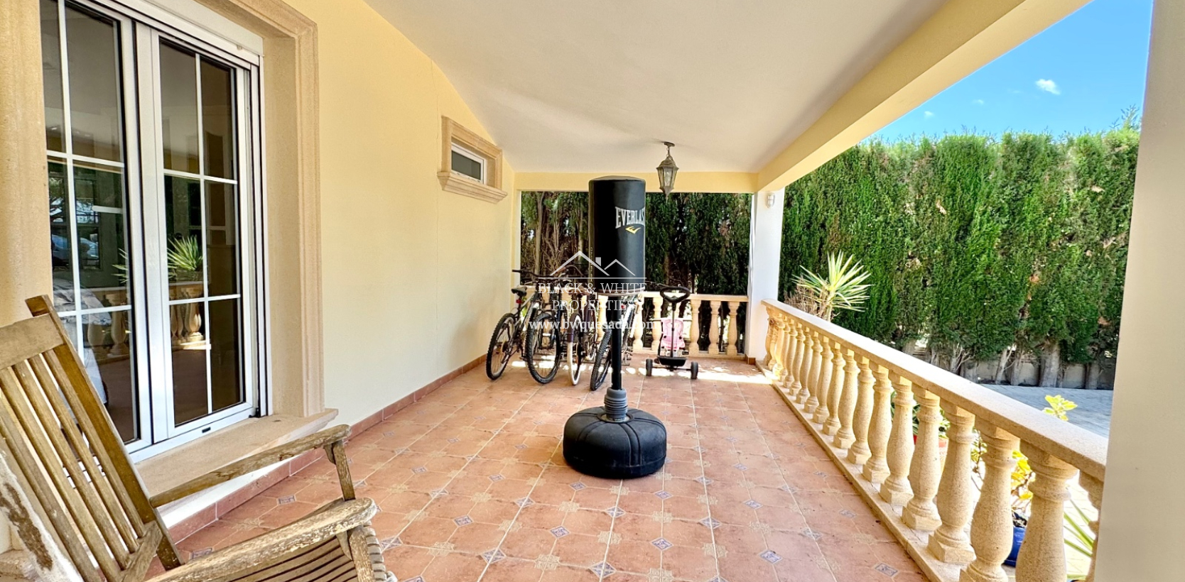 Resale - Finca - Las Heredades