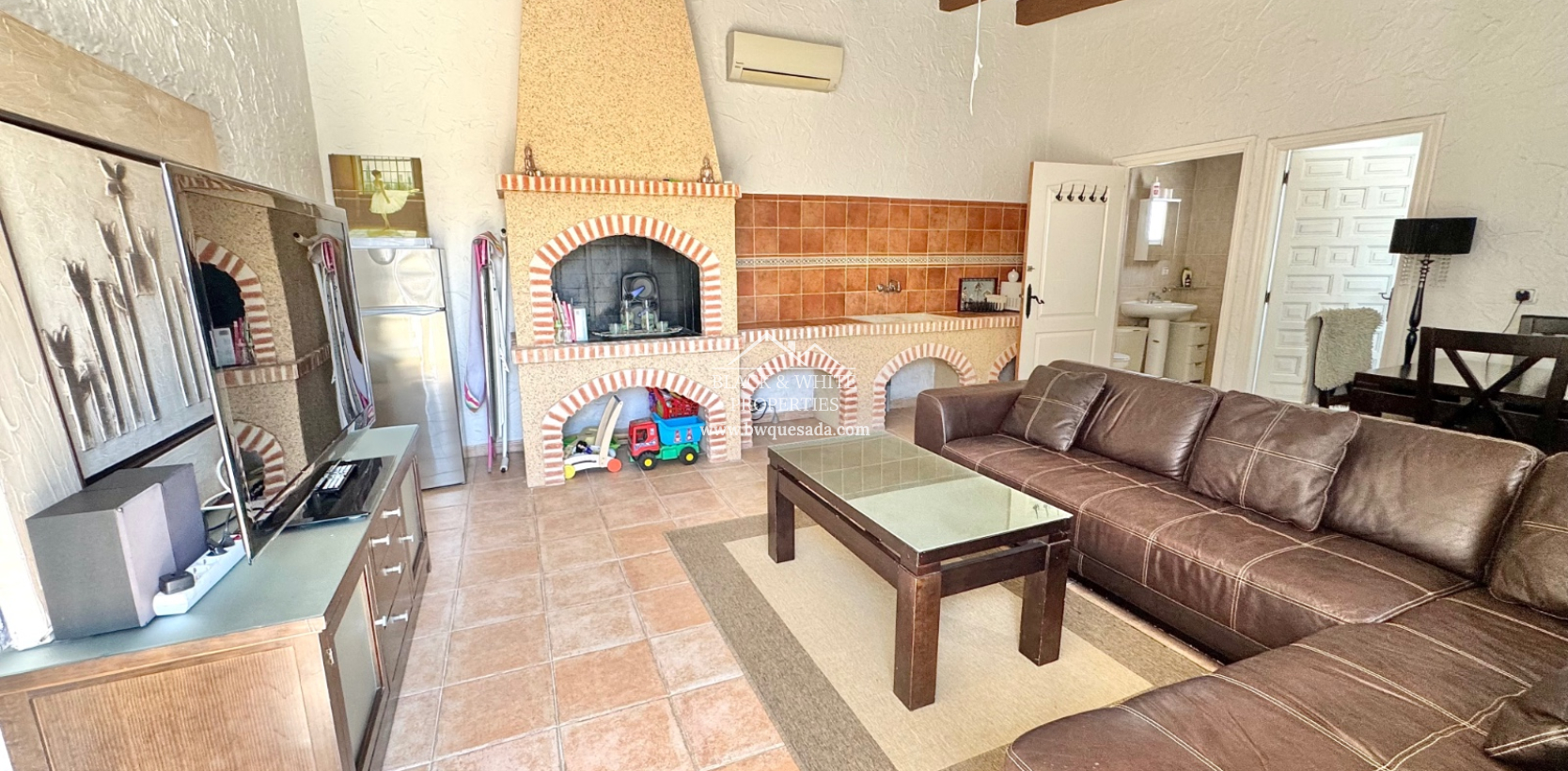 Resale - Finca - Las Heredades