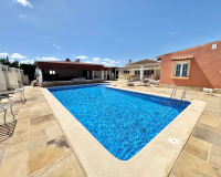 Resale - Finca - Las Heredades