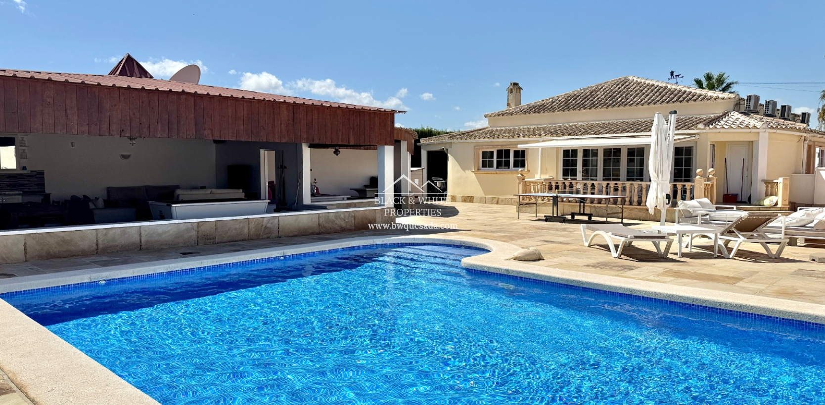 Resale - Finca - Las Heredades