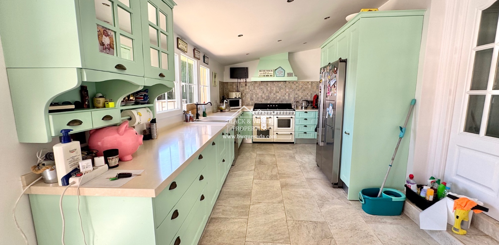 Resale - Finca - Las Heredades