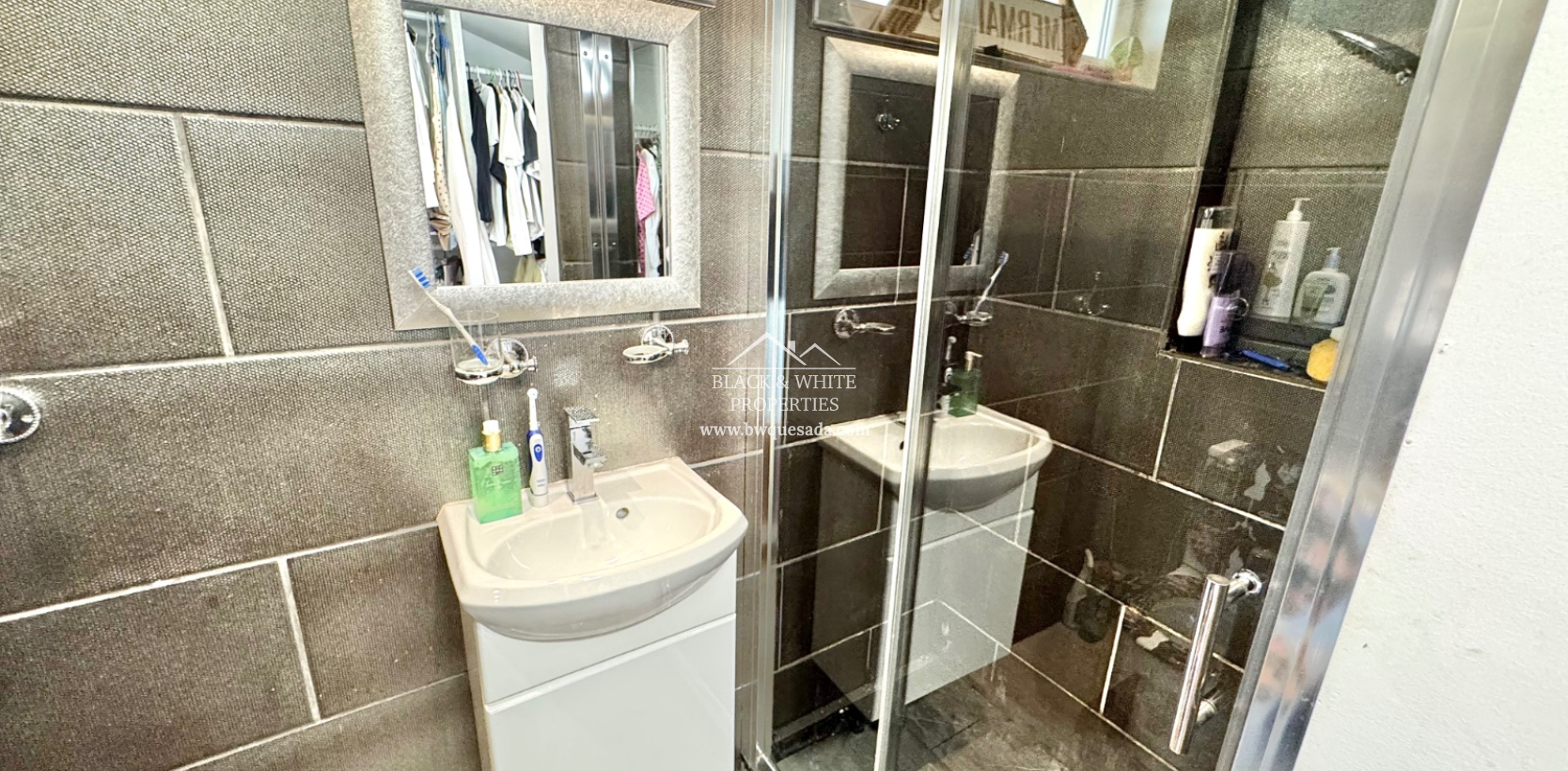 Resale - Finca - Las Heredades