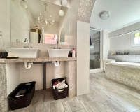 Resale - Finca - Las Heredades