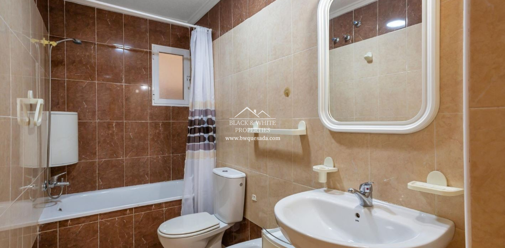 Resale - Ground Floor - Torrevieja - Acequion