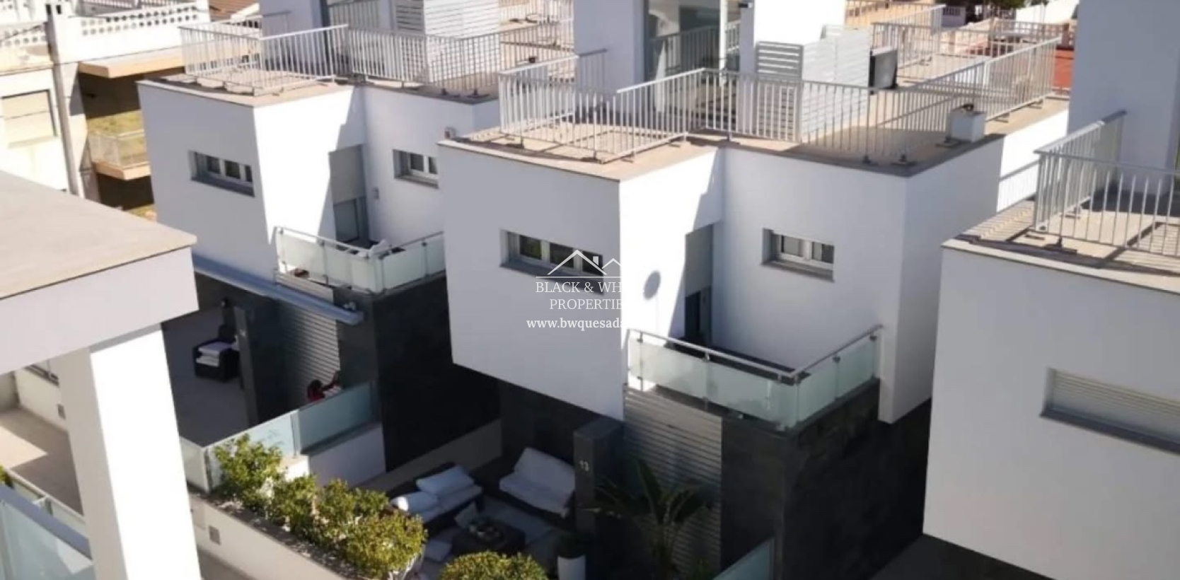 Resale - House - Guardamar del Segura