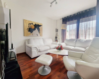 Resale - House - Guardamar del Segura