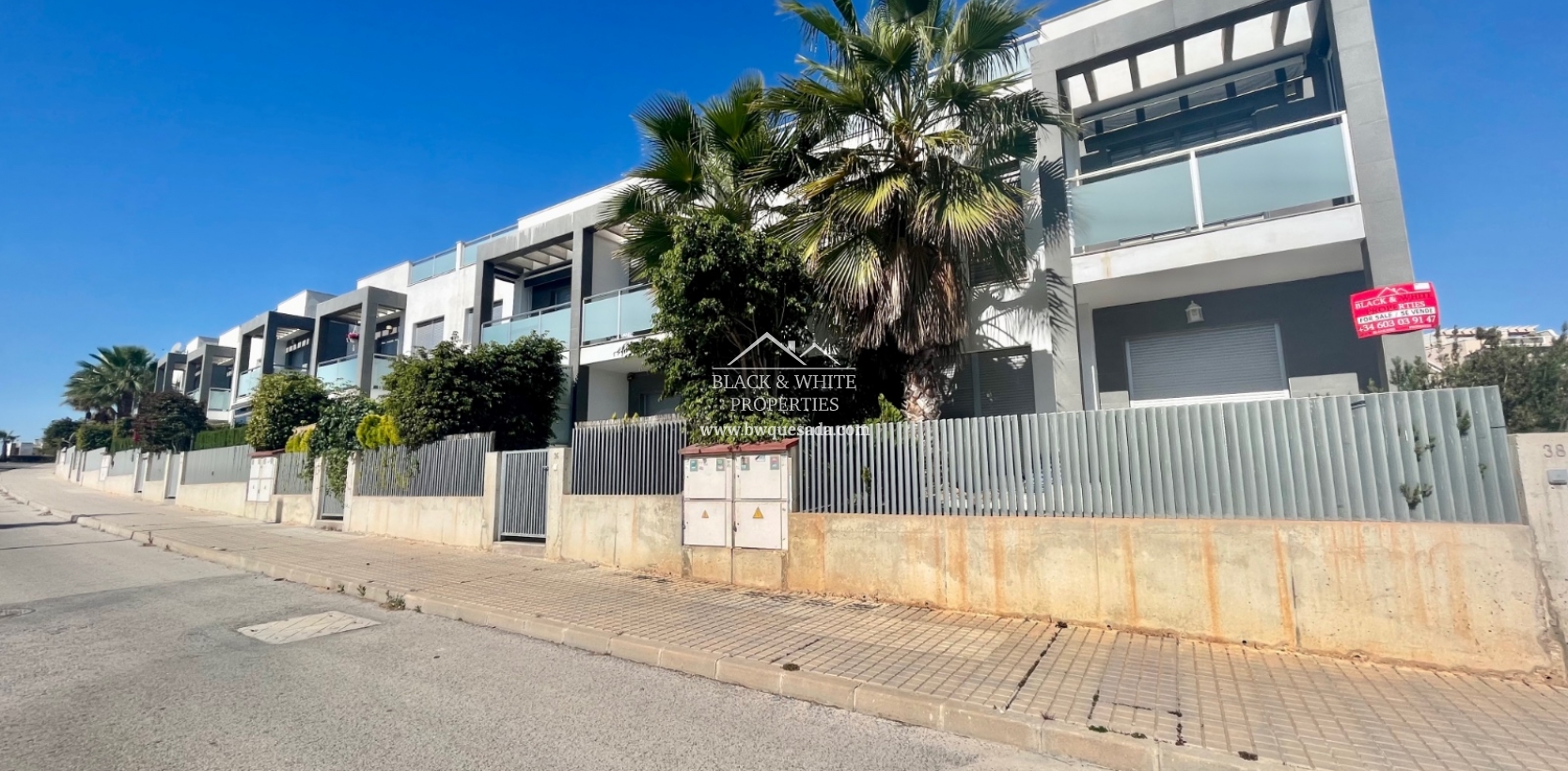 Resale - Niski poziom - Orihuela Costa - Punta Prima