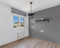 Resale - Pół - Kamienica  - Torrevieja - Aguas nuevas 1