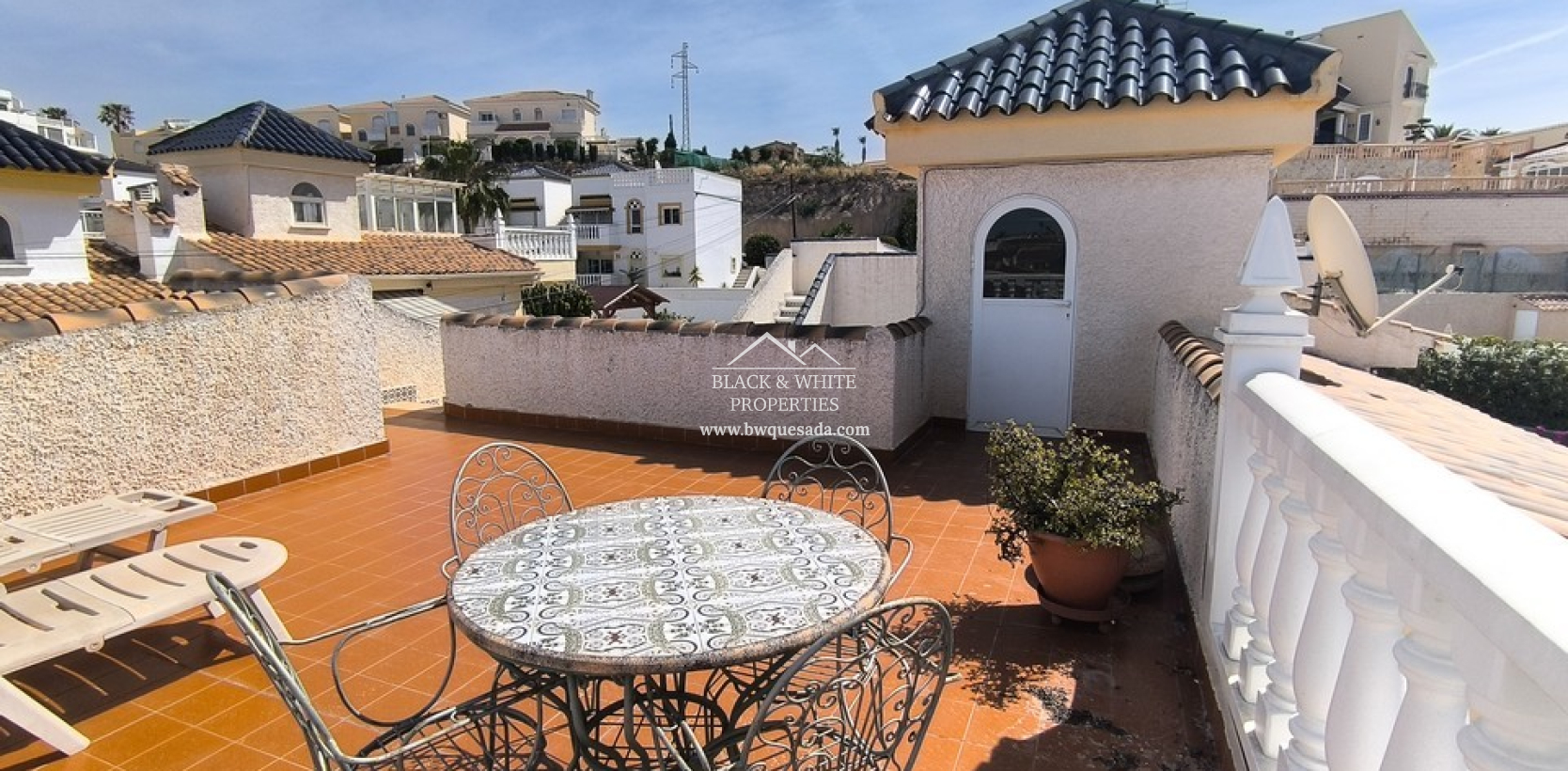 Resale - Semi - Detached Villa - Ciudad Quesada