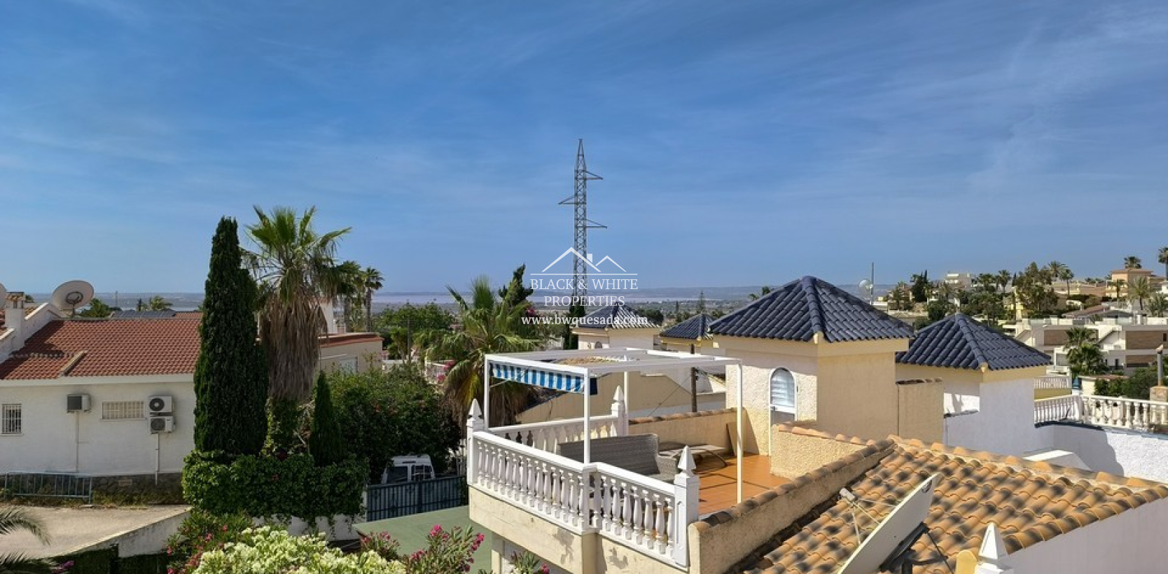 Resale - Semi - Detached Villa - Ciudad Quesada