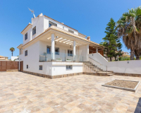 Resale - Semi - Detached Villa - Torrevieja - Aguas nuevas 1