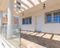 Resale - Semi - Detached Villa - Torrevieja - Aguas nuevas 1