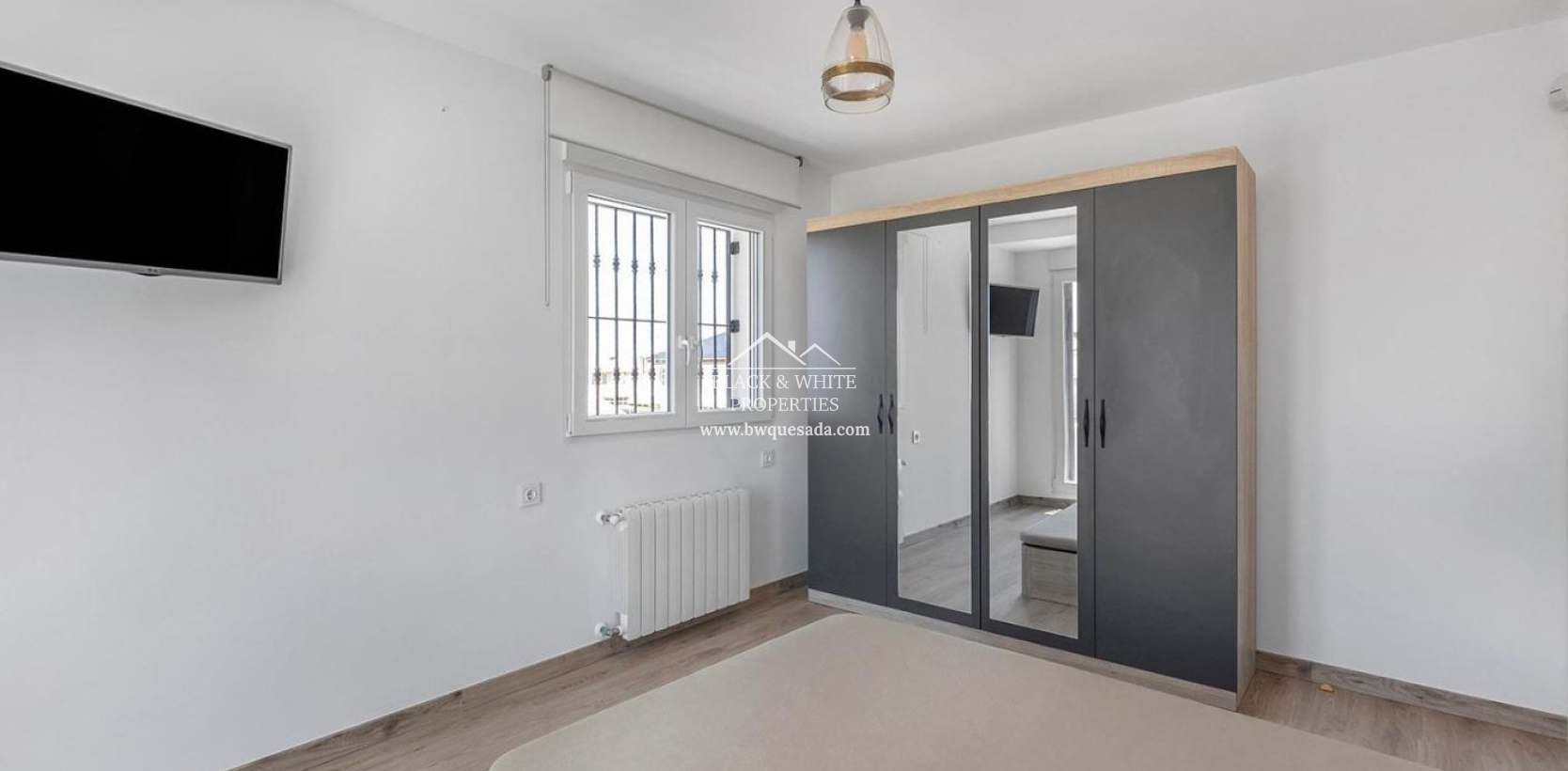 Resale - Semi - Detached Villa - Torrevieja - Aguas nuevas 1