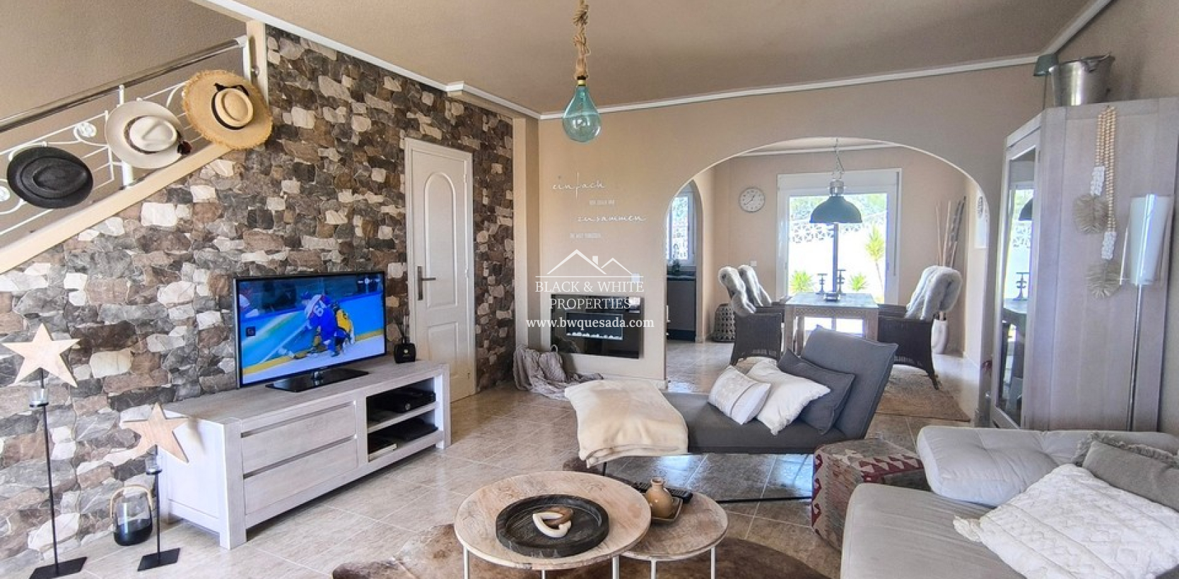 Resale - Townhouse - Ciudad Quesada - La Fiesta