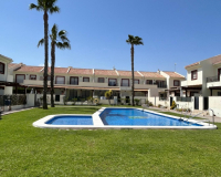 Resale - Townhouse - Ciudad Quesada