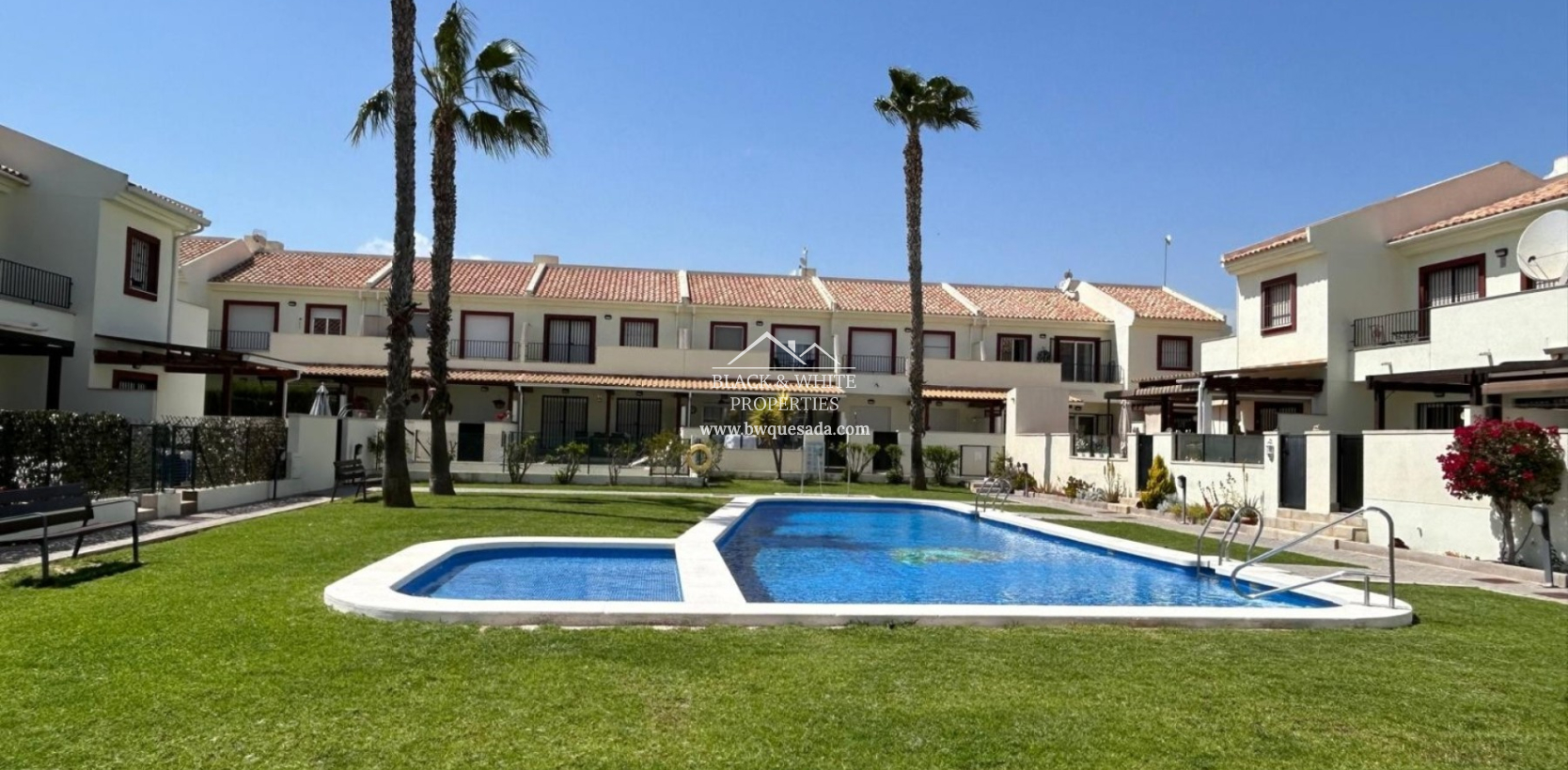 Resale - Townhouse - Ciudad Quesada