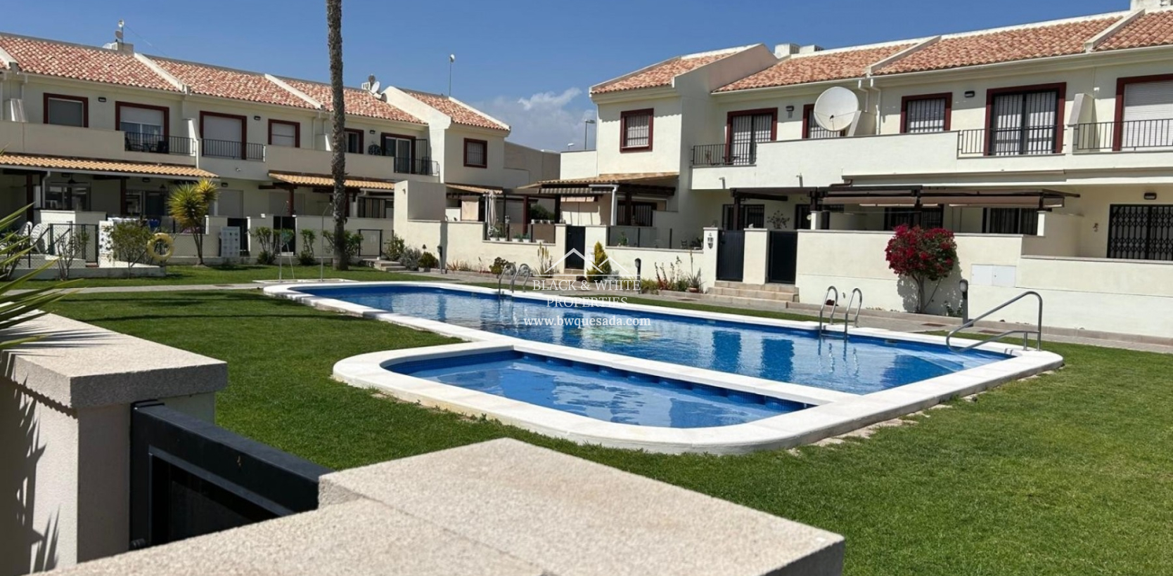 Resale - Townhouse - Ciudad Quesada